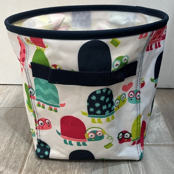 Thirty One Mini Storage Tote Bin W/ Handles in Topsy Turtles Print - Picture 4 of 6